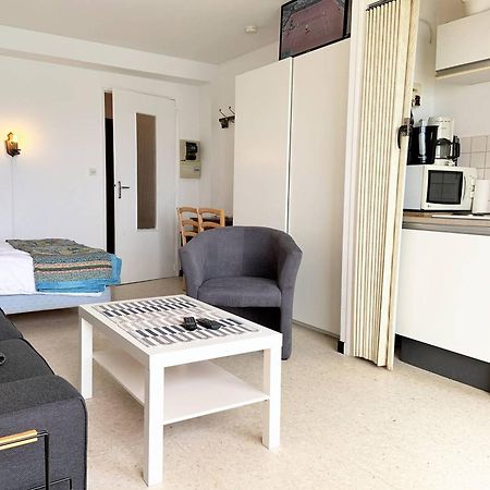 Studio Sur Plage Cavaliere Avec Terrasse, 1Er Etage, 2 Couchages - Fr-1-251-80 Le Lavandou Exterior photo